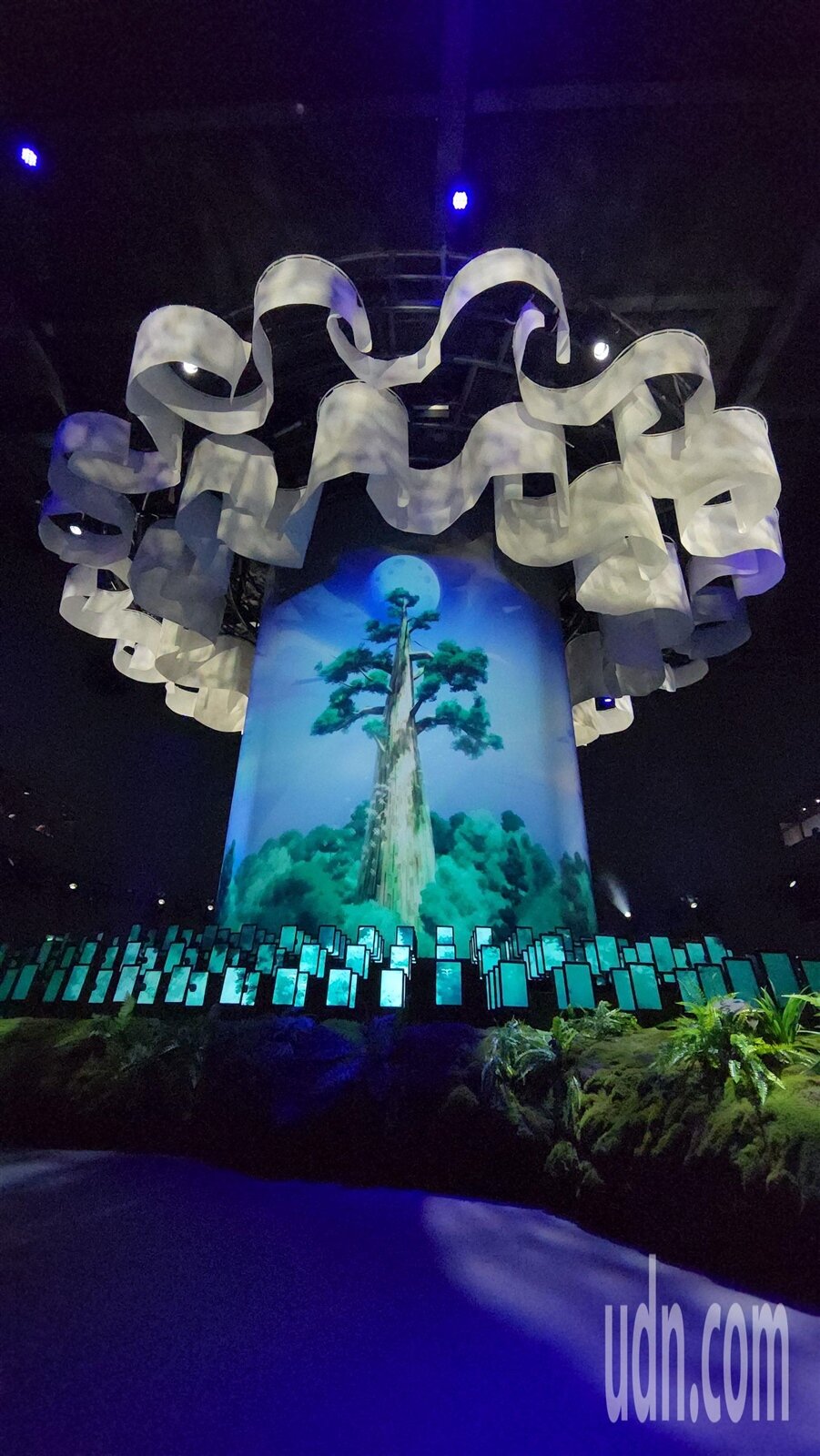 TECH WORLD由玉山數位科技株式會社打造,主題為「連結世界,共創未來美好生活」,設計「生命、自然、未來」三大劇場,提出「共好」策展理念。記者胡瑞玲/攝影