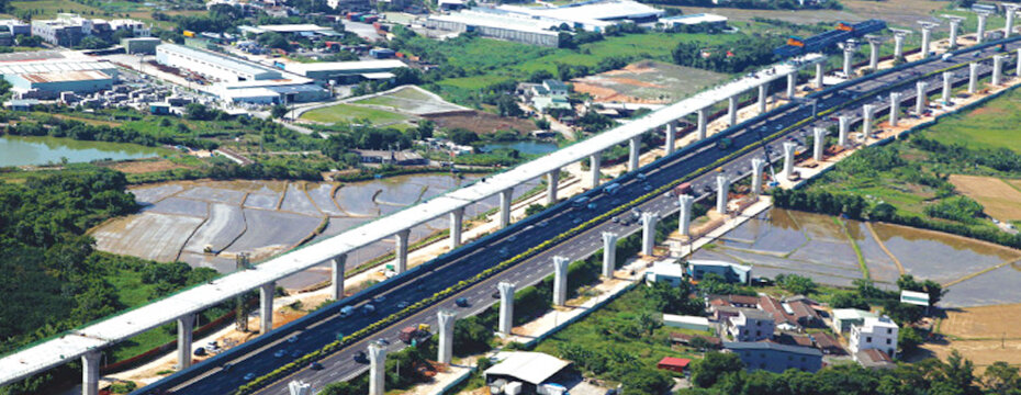 五楊高架道路（大刊頭主視覺）