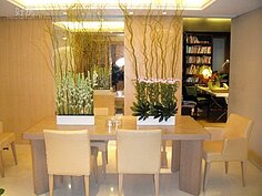 張瑞竹喜歡親手設計家居擺飾、混合中日元素。 