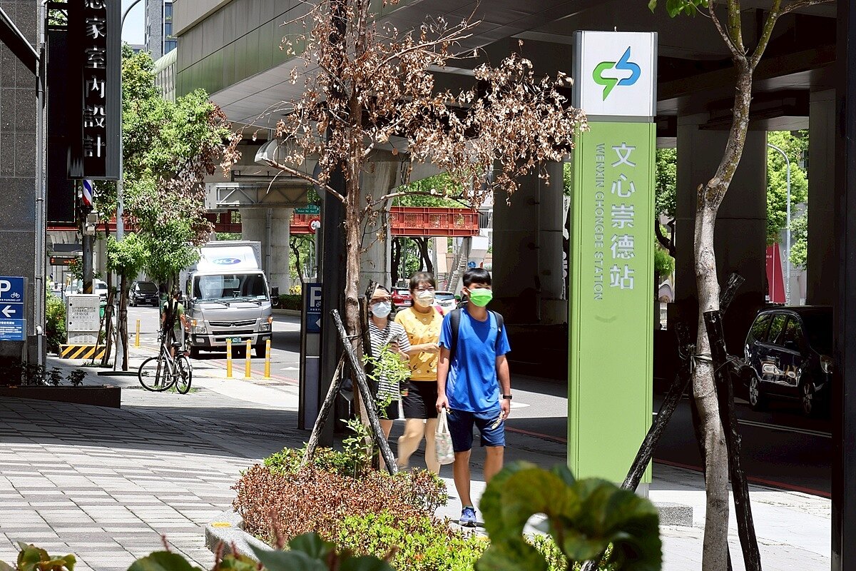 台中捷運綠線沿線地段已成為建商必爭的戰場，「文心崇德站」、「市政府站」及「南屯站」三大站點，房市競爭激烈。圖／好房網News記者林和謙／攝