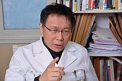 柯P面會住盟　提5萬戶公營住宅獲肯定