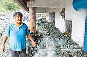 麥德姆釀災　花蓮土石流毀民宅