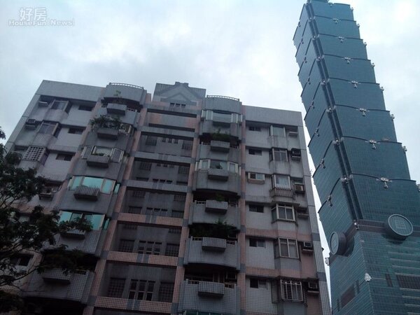 
3在「世貿新城」旁就是知名「台北101」，佔盡優越地理環境。