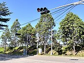 號誌少、車速快！民眾指台中市「這條路」太危險　民代爭取改善