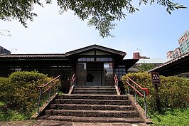 梅屋敷佔地面積不大，僅五十坪而已。