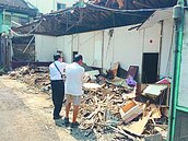 沒找到屋主　包商先拆房惹議