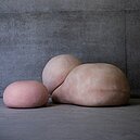 完整包覆你的肉...　人皮沙發開賣了！你敢坐嗎？