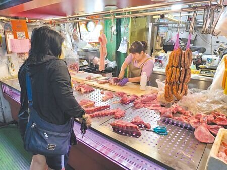 民眾擔憂「百元豬價」將成常態,對此養豬協會指出價格係為合理反映成本。(本報資料照片)