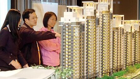 今年1月至8月累計住宅使用執照核發數量高達94,201宅,不僅連續兩年創下同期統計新高,自2020年以來已連續五年攀升,主要受惠過去大量預售建案陸續完工。圖∕本報資料照片