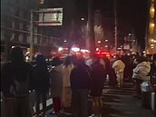 行動電源爆炸釀京都飯店火警！2000人急逃命畫面曝　他：護照都忘了拿