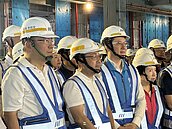 道路圍籬再忍耐一下　捷運萬大中和線拚2027年完工全線僅需14分鐘