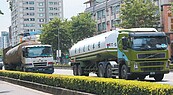 50輛槽車滿街跑　高市府加強稽查