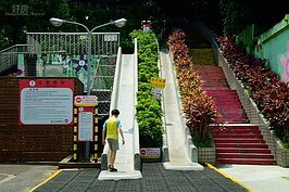 樂園內不僅有付費的遊樂設施，更有許多免錢就可遊玩的遊戲。