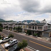 小林村民目前散居於五里埔小林村、日光小林與小愛小林。三個小林村建築各有特色。尤以五里埔小林村、日光小林最為人們驚艷。來到日光小林彷彿走入歐美的新式鄉村建築中，十分的舒服。