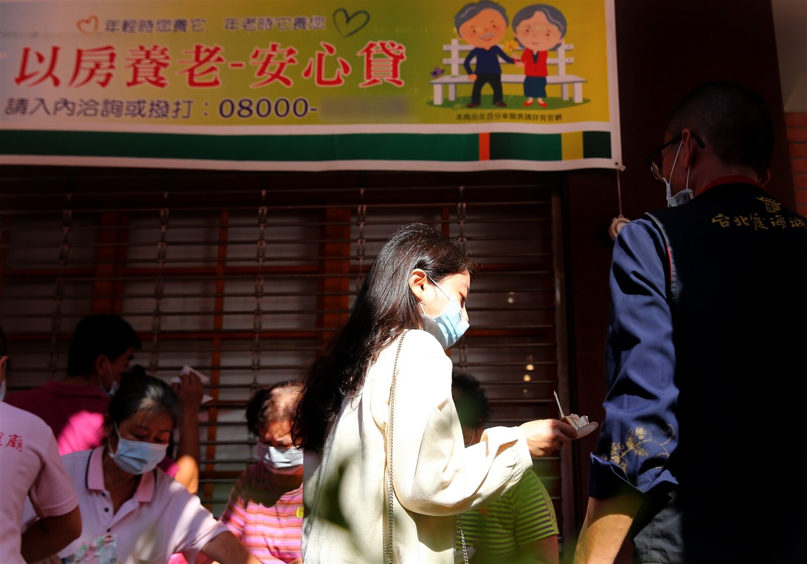 據金管會2025年9月底統計，16家國銀承做「以房養老」累積核貸件數首度衝破萬件到1萬14件。聯合報系資料照 