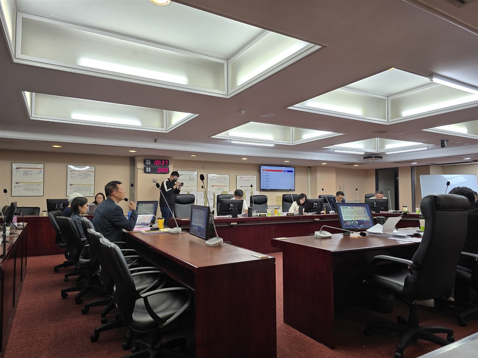 台北市文化局長蔡詩萍到議會說明台北市立圖書館新總館與台北音樂廳新建工程案。記者邱書昱/攝影