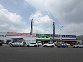 寶雅雙店、全聯三連　嘉義市興業商圈爆發力全開「新品牌大道」崛起