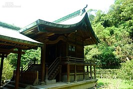 又稱神殿的本殿，位於高台上，原祭祀的為天照皇大帝、明治天皇等神祇或皇族。如今則放置了鄭成功、劉永福、丘逢甲與抗清、日的牌位。