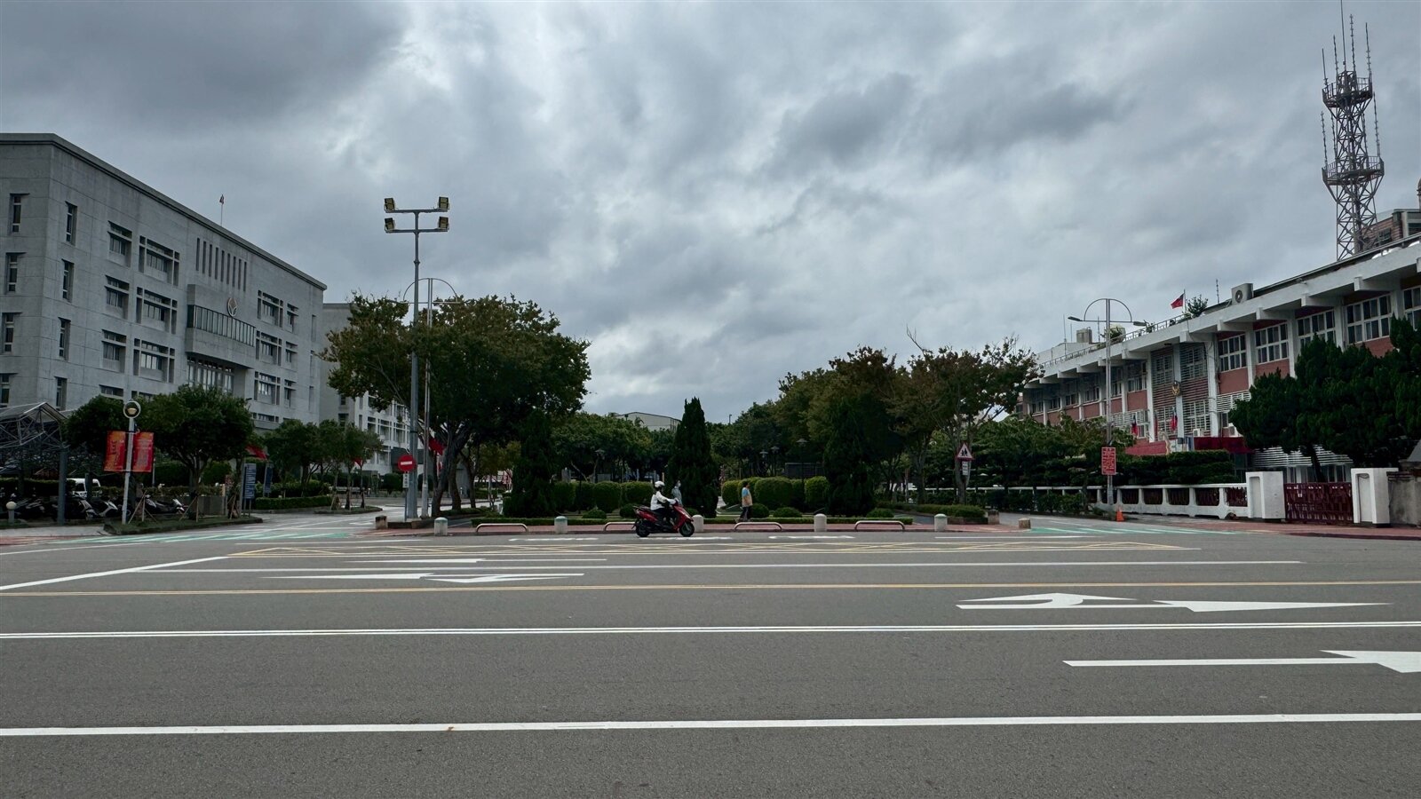 苗栗市「市民廣場」規畫廢除，改建府前大廣場。記者范榮達／攝影 