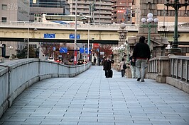 難波橋。