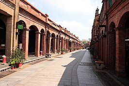 雖然非假日時三峽老街沒有太多的遊客，不過為了維持街容，每天都有管制時間進行車輛管制。