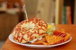 光喝咖啡不夠的人，來份招牌貝果吧！