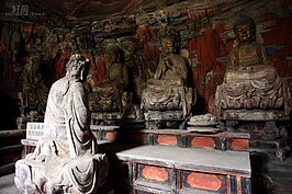 每一尊佛像皆是法相莊嚴，令人肅然起敬。