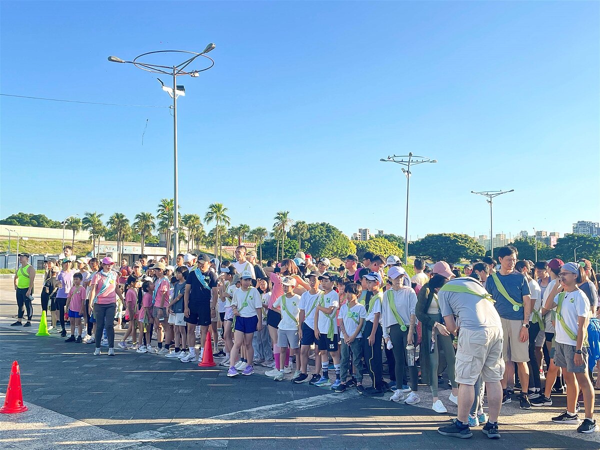 路跑活動依不同年級區分組別進行比賽，共300位師生在中秋連假跑起來。圖／BigMedia鉅聞天下
