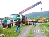 飆沙毀景觀　林管處封路遇抗議