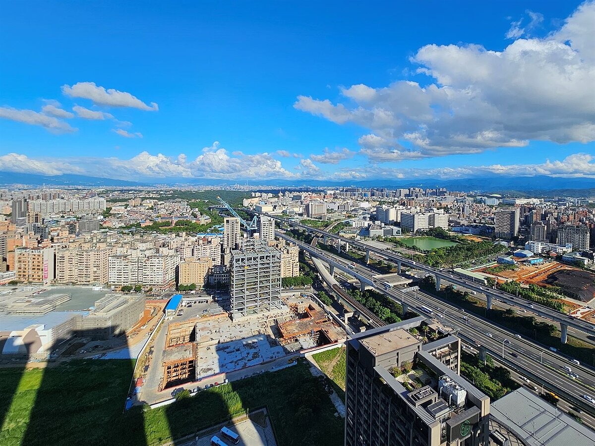 進入第四季後，屋主願意調整售價加速成交，10月全台交易量較9月量增5％。圖／永慶房產集團提供