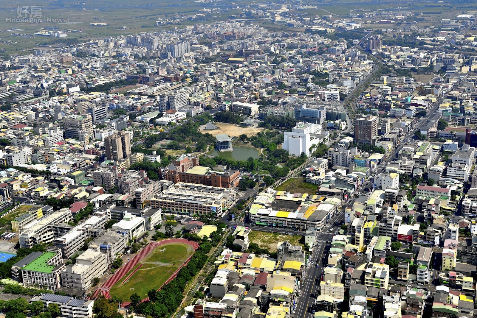 民眾對不動產稅改的疑慮,充分反映在近期市場交易量。(截取自台南市政府網站)