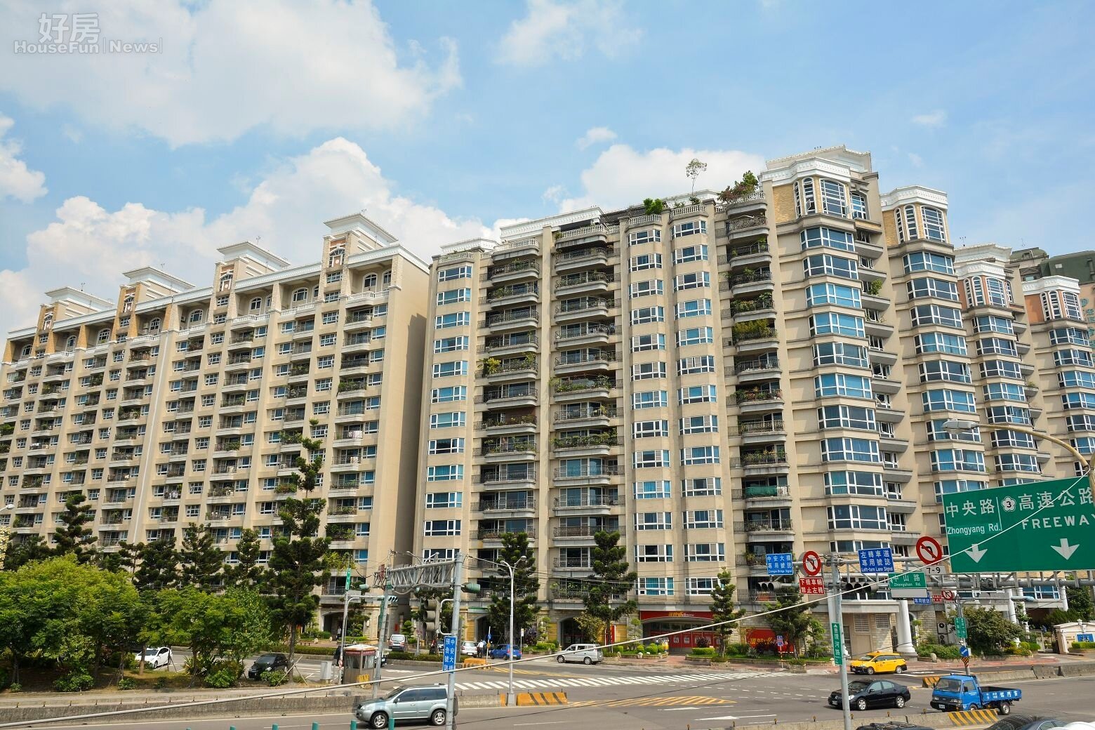 新店區湯泉社區獲得工務局評比優良公寓大廈,大型社區第一名。(好房網News記者 陳韋帆/攝)