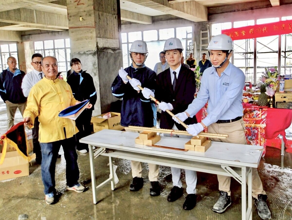 富旺位於新竹的「耀時代」,29日舉行上樑儀式。圖/業者提供