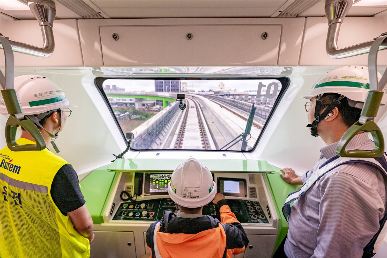 桃捷綠線列車即日起開始在主線上進行為期數月的動態測試。圖：市府提供