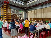 全安里長青共餐