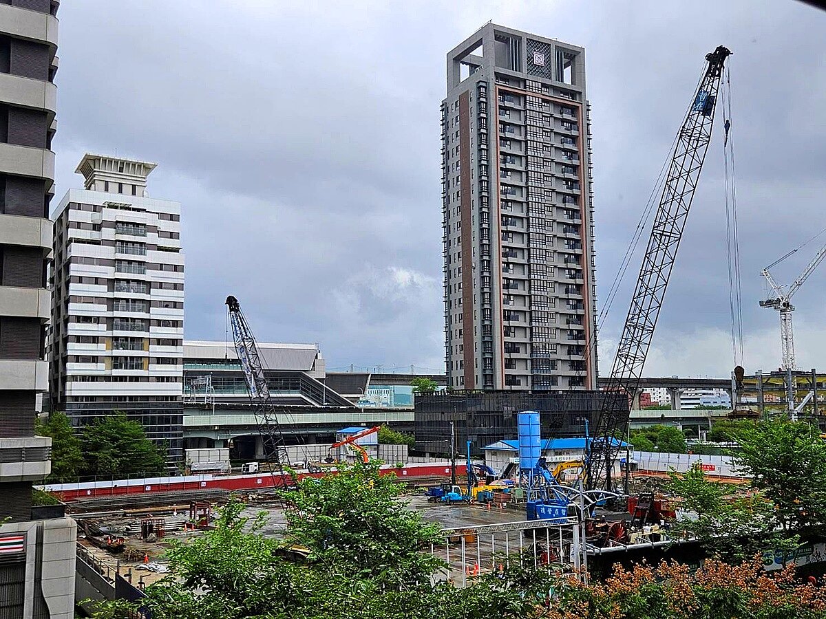 區域重磅!7字頭一堆人詢問 專家揭「1效益」:打住不打商 新莊副都心重劃區成了企業遷移選擇熱區,交通機能也優異,科技業客戶多。圖/好房網News記者林和謙/攝