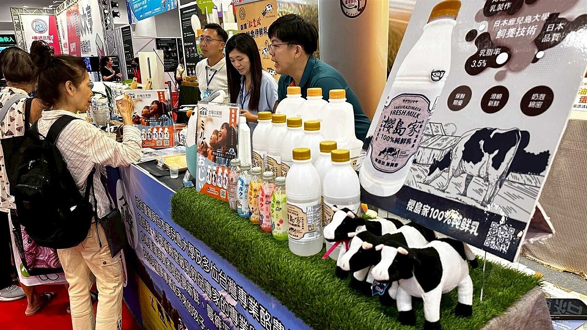 國產鮮乳形象升級 啟動新標章全民票選 面對國際競爭,台灣酪農業者以行動向大眾傳達國產鮮乳的高品質與在地生產價值。圖/台灣連鎖加盟促進協會提供