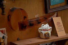 泛黃的底片令人鼻酸，彷彿訴說著過去的農業時期已不復在