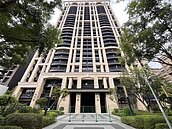 蓋好6年不賣　北大特區「神秘大樓」要銷售了