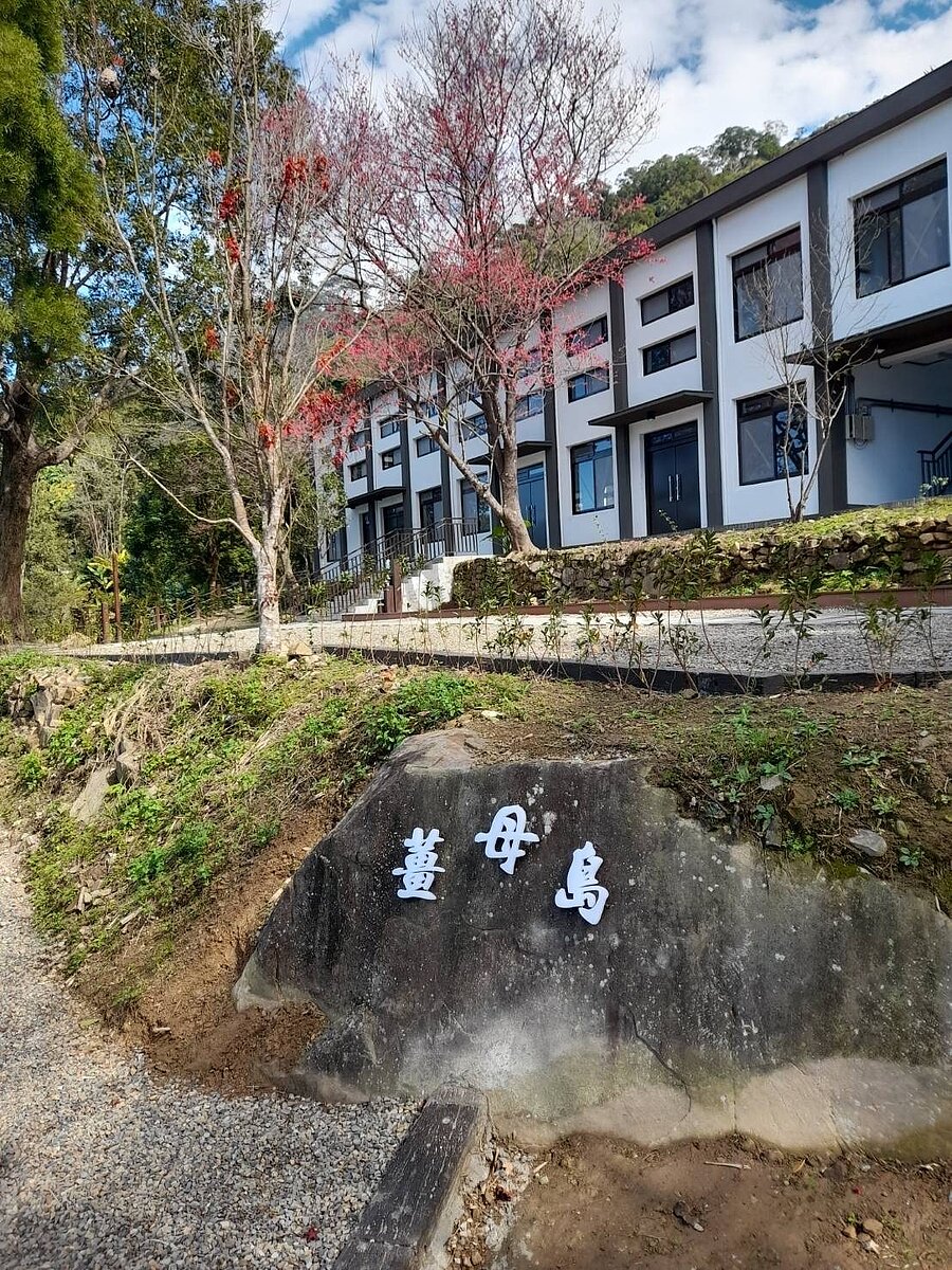 桃園薑母島公廁6年沒清化糞池,惡臭讓外國賓客參訪時退步三舍。觀旅局回應,已聯絡清潔公司,預計3日晚就會開始清除作業。圖/桃園市觀旅局提供