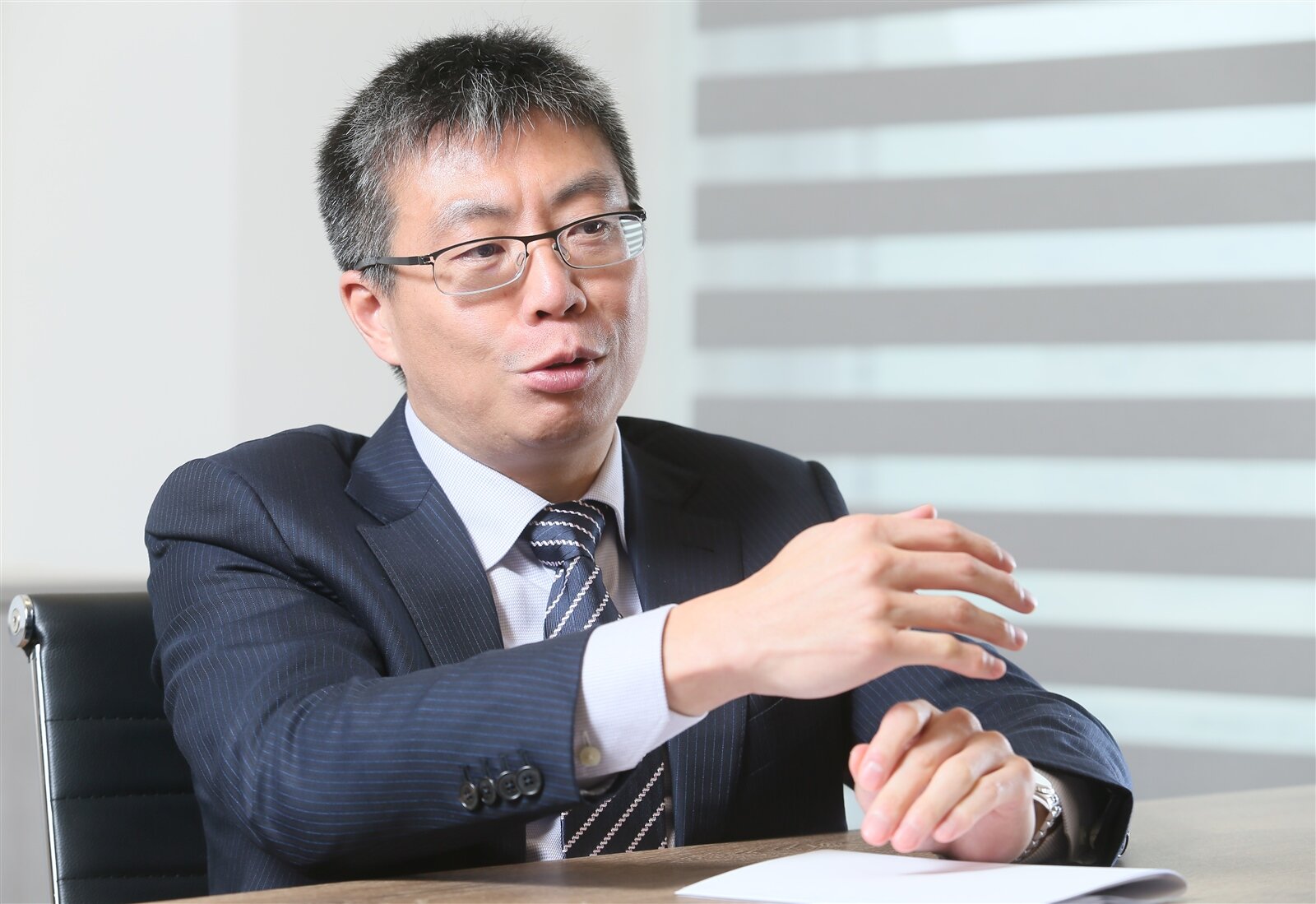 寶佳機構旗下的華建昨公告，已持有威京集團子公司中工逾一成股權，目的就是併購。這紙公告形同宣告中工經營權之爭開打，市場關注寶佳操盤手林家宏（圖）與威京集團主席沈慶京如何過招。本報資料照片 