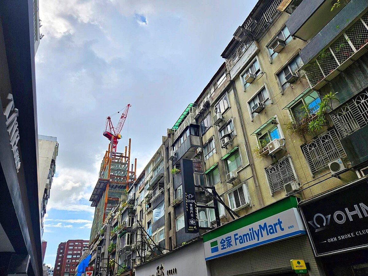 國土署署長吳欣修表示，協助民間自主都更，相關部會持續研議與溝通，財政協助上，金管會、財政部、央行都表達支持。圖／好房網News記者林和謙／攝