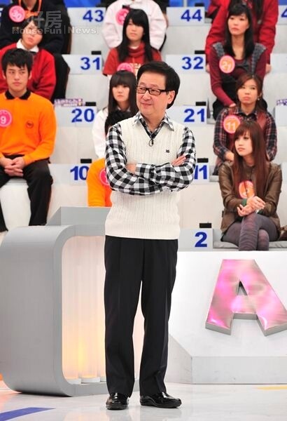 

7李四端主持公視談話節目《爸媽冏很大》收視佳。