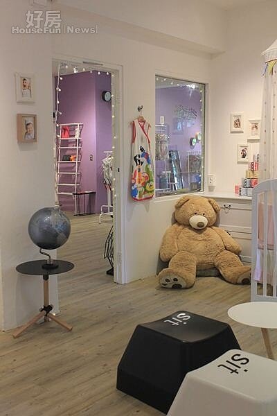 4.繽紛色彩與童趣的家飾佈置,都是馮湘琪以個人的直覺美感設計的。