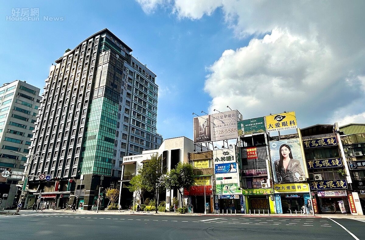 房市第一線/等無客人打瞌睡 建商仍持高姿態 台北市、街景、房市。圖/好房網News記者蔡佩蓉攝影