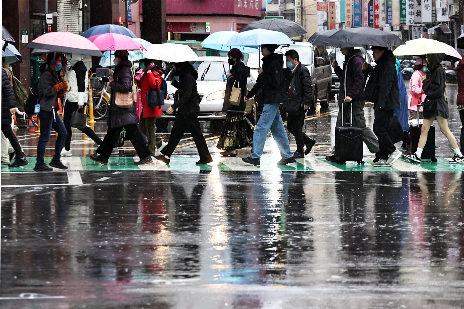 下周一起,竹苗以北及宜蘭氣溫明顯下降,北北基宜有局部雨,傍晚桃園轉有局部短暫雨。本報資料照片