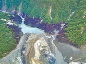 花蓮馬太鞍　新堰塞湖溢流　明利村又淹了