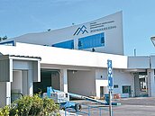 結構疑慮、動線不佳…高雄前鎮水產運銷中心　挨批完工遙遙無期