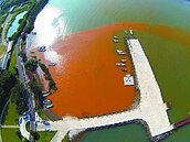 八里風帆碼頭變陰陽海　廠商起訴