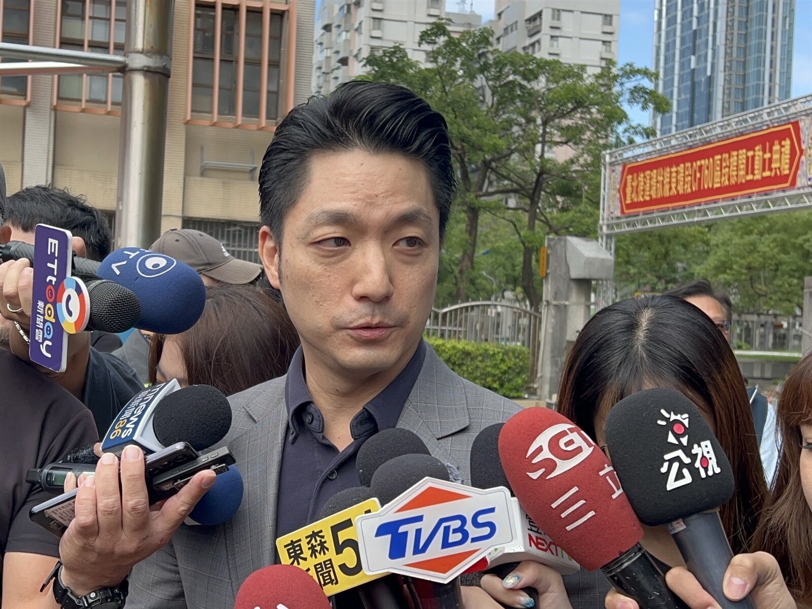 台北市長蔣萬安今出席台北捷運環狀線東環段CF760區段標開工動土典禮前受訪。記者林佳彣／攝影 